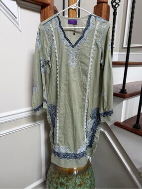 Cotton Embroidered V-Neck Long-Sleeve Dress in Sage Green